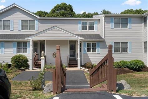 homes for rent in west warwick ri